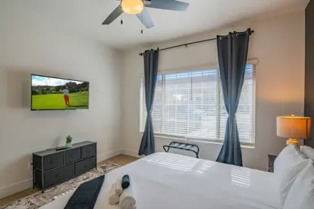 00e2a2bf 9856 47 05A1Z.jpg