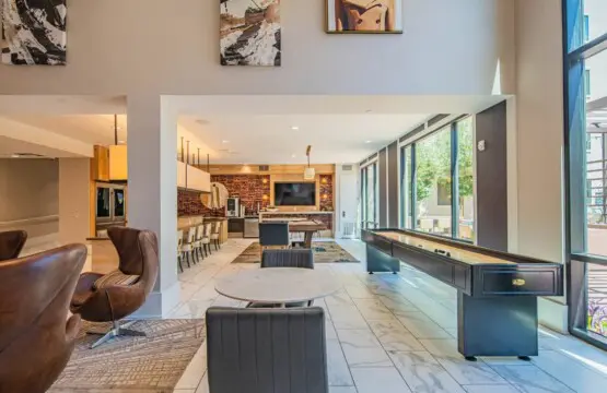 019e6b8e 372d 4f hz680.jpg