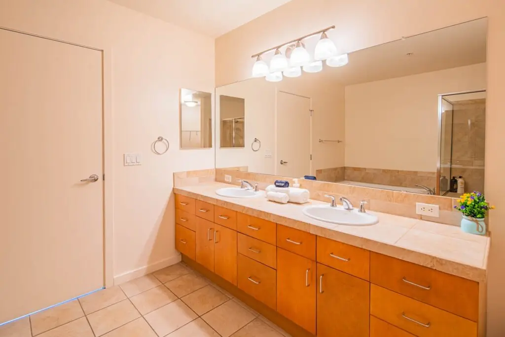 03283652 9ff0 4f xaf7x.jpg