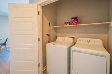 037040b8 0d3f 46 HThgT.jpg