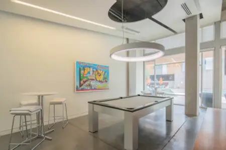 049454bd 7b5b 4a ezil4.jpg