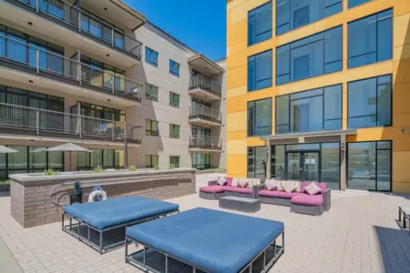 051a1e95 f0f5 48 KyfUl.jpg