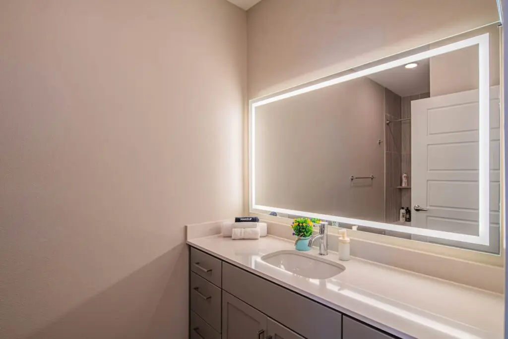 0646eefd f89f 48 V732P.jpg