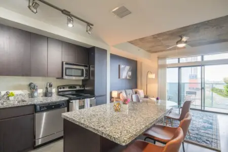 07d4bec2 83c8 41 IvtXo.jpg