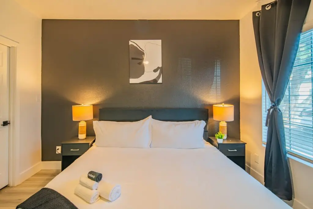 0d0a28d5 3b26 4c R6j9r.jpg