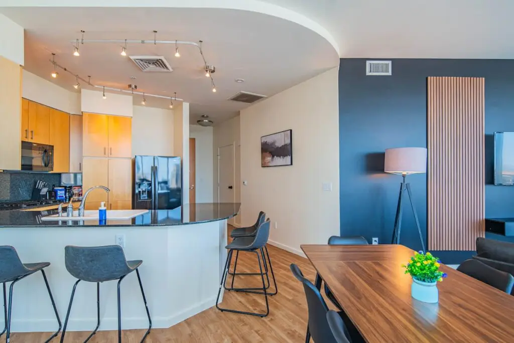 0eb84f5e f83c 42 7feqN.jpg