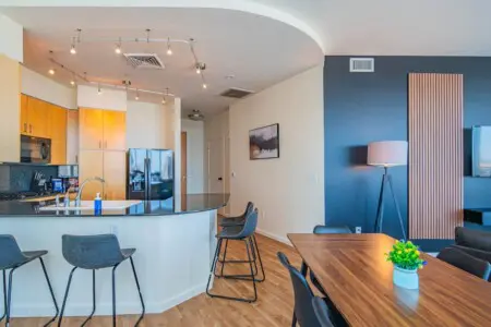 0eb84f5e f83c 42 7feqN.jpg