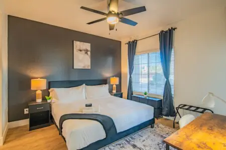 12660942 ad83 4c owszf.jpg