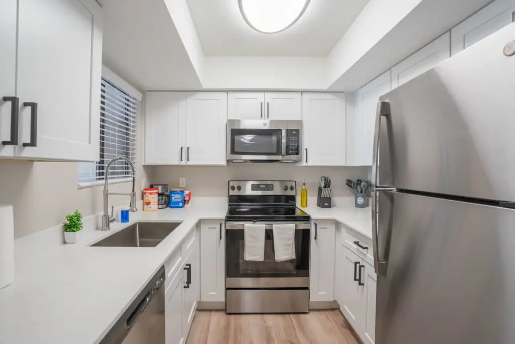 14d5f5f8 b008 48 EVC5l.jpg