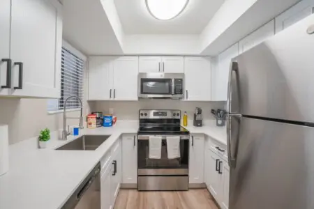 14d5f5f8 b008 48 EVC5l.jpg