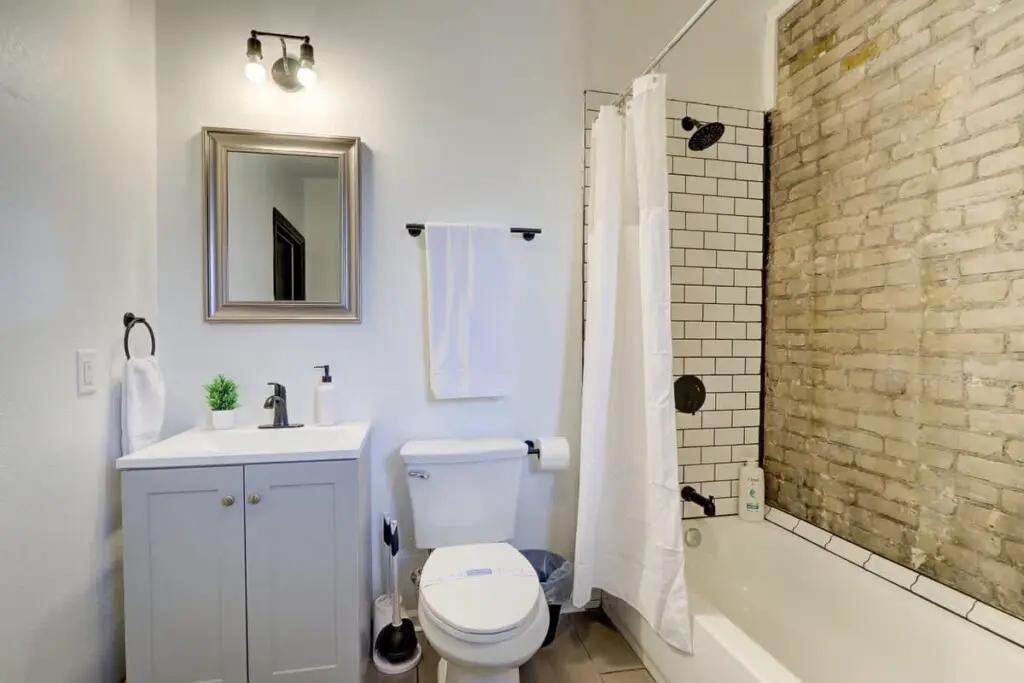 18fa49b9 2204 4f tWFsK.jpg