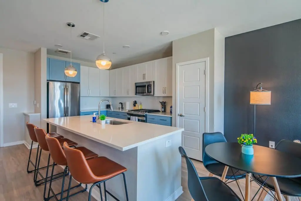 221a2b94 78fd 41 OFJRZ.jpg