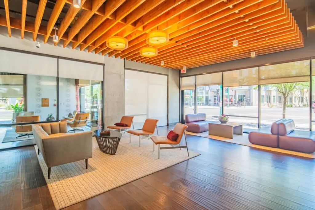 23b0df5e e281 4c NUjYm.jpg