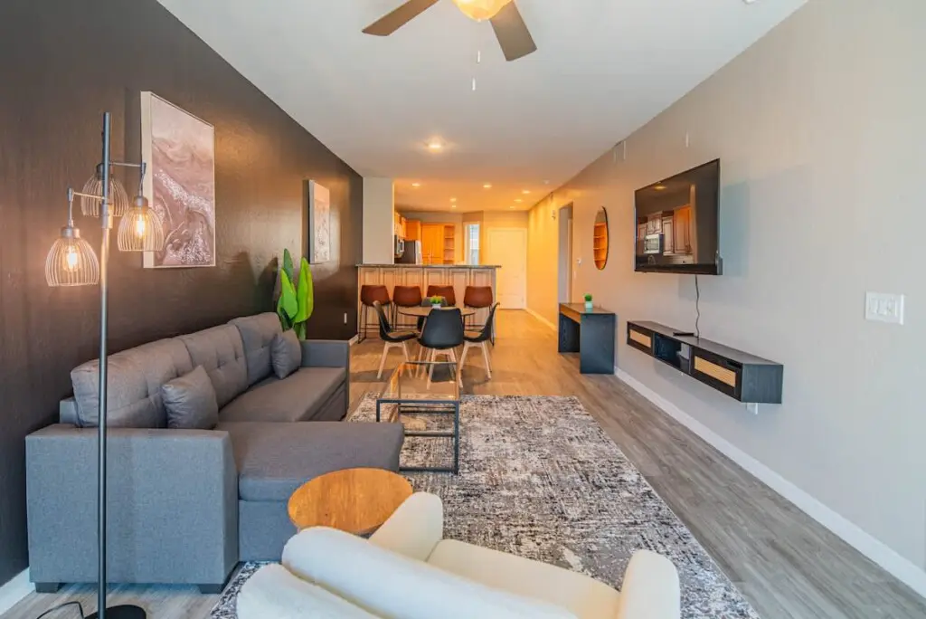 253d5f56 d6c2 40 Z9Zif.jpg