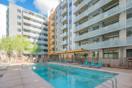 259963c6 c31d 4f 2QnjK.jpg