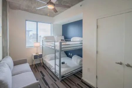 27702336 4491 49 XGmiy.jpg