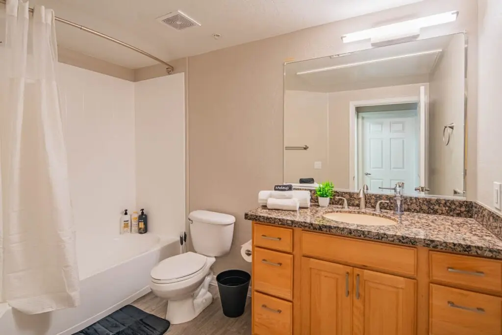 2adc9abe 29eb 40 WPe30.jpg