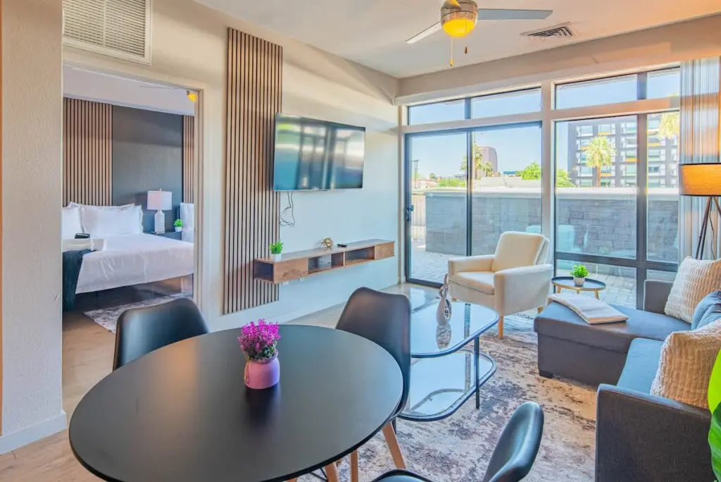 2e165336 c886 4f iRu81.jpg