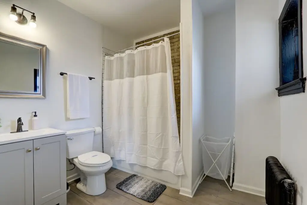 3289bbeb f4fe 4e 6o6qR.jpg