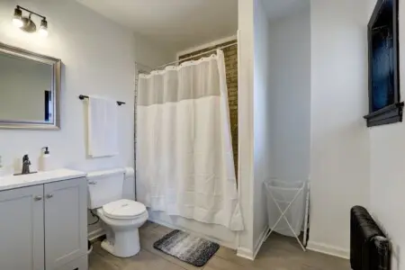 3289bbeb f4fe 4e 6o6qR.jpg