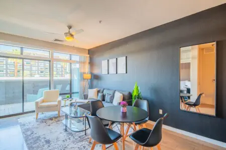 3350ac00 7028 4f fjMHx.jpg