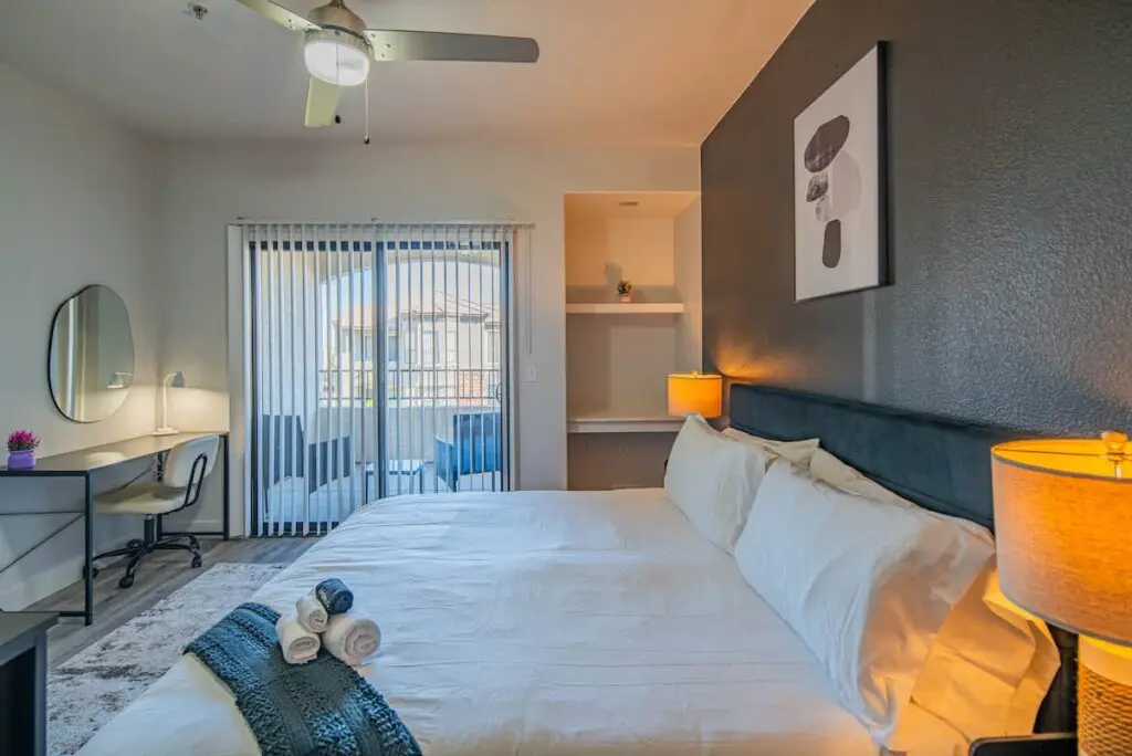 337474b9 1594 4b I42Hl.jpg