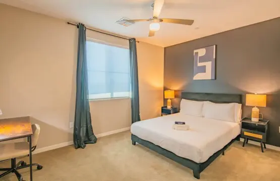 365e8e09 a72c 45 TwY S.jpg