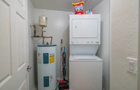 39331763 711c 4e 57Mq6.jpg