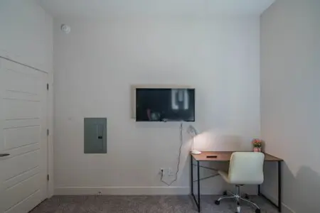 3a6fb8b4 a672 43 mqT5.jpg