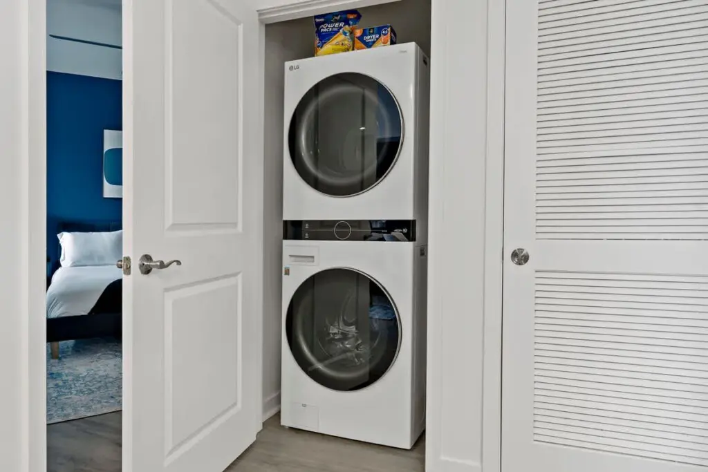 40411231 a26a 4d Rwg5u.jpg