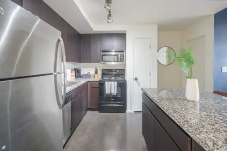 41dbcd87 9ad6 42 Cajx5.jpg