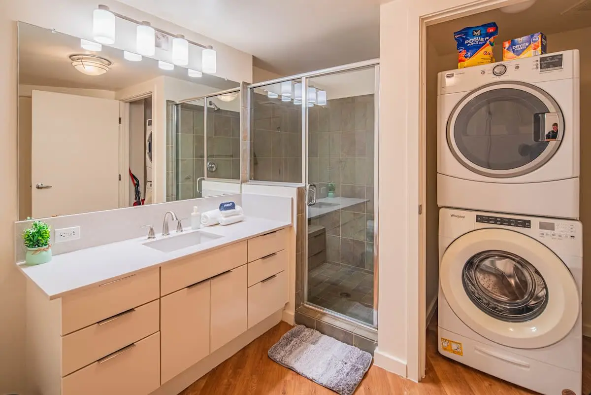 44c537f3 7fe0 4c EG2yU.jpg