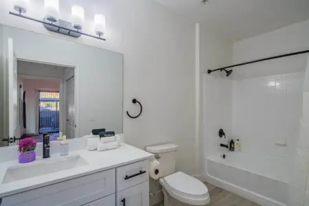 45671cbe 2914 46 krobL.jpg