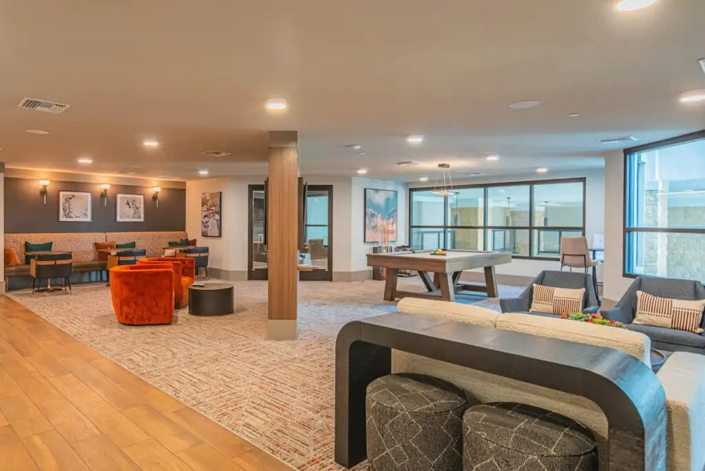 4d1d7e89 559b 49 sWBnu.jpg