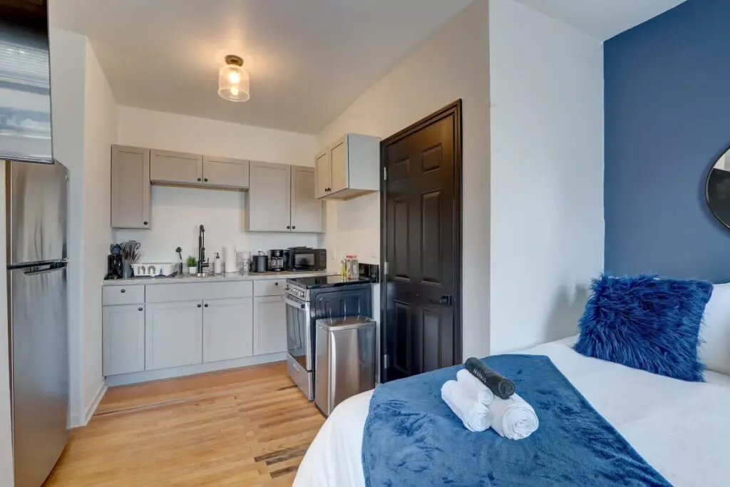 4d34a552 5d1e 47 d2Z B.jpg