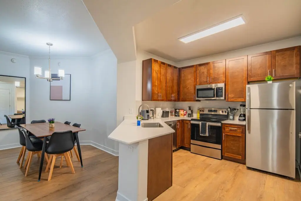 4e94e631 782b 49 vGa02.jpg