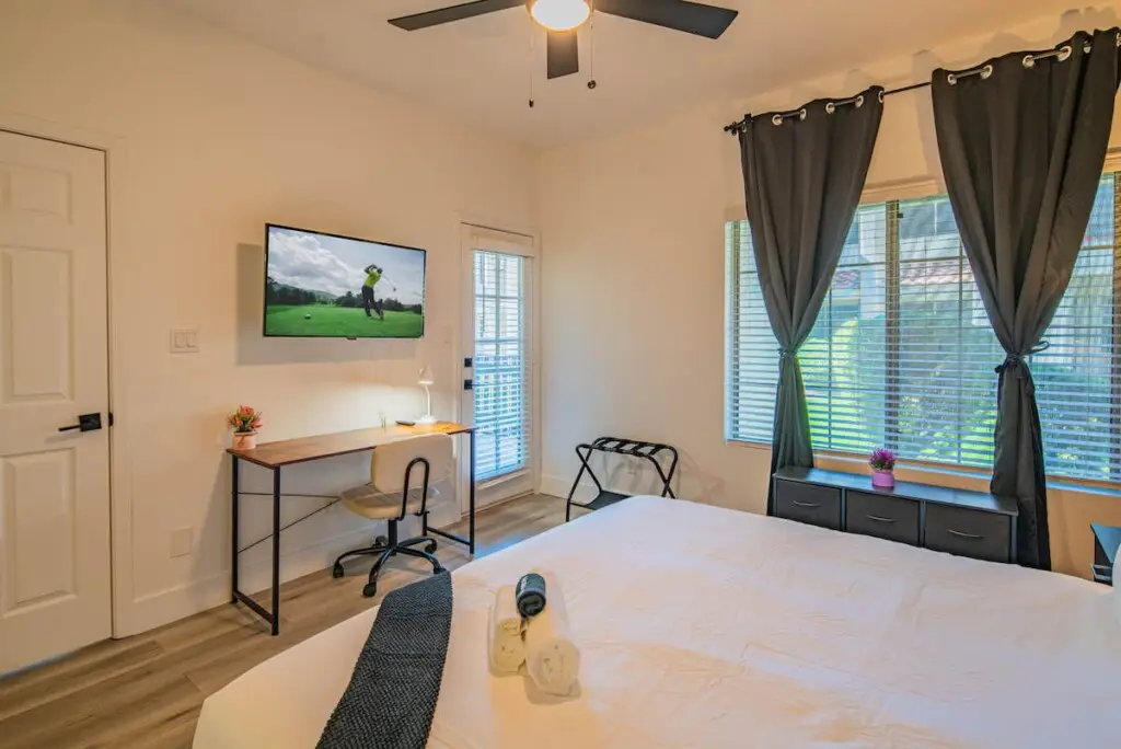 559038f2 9bf8 4e 3wIzI.jpg