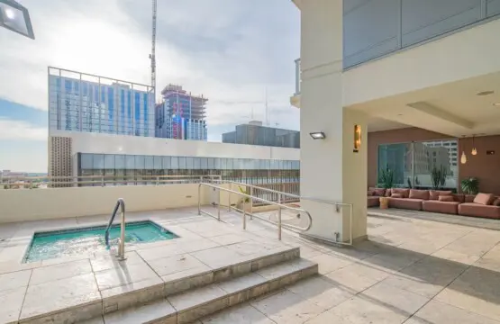 55c26797 fa42 4c NuGwW.jpg