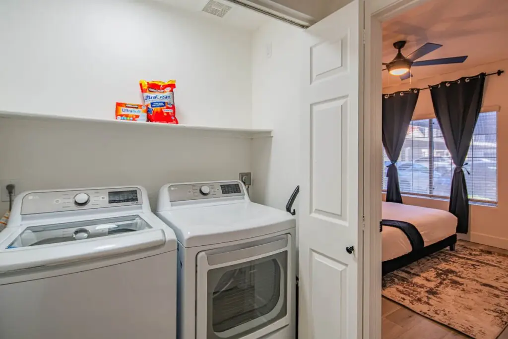 59b4bdc1 2a69 40 dkq2K.jpg