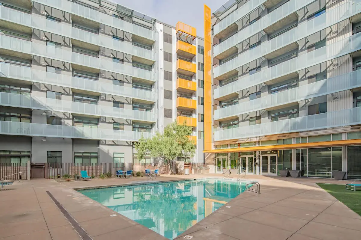 5a0b5e6c a07f 4e QAe3V.jpg