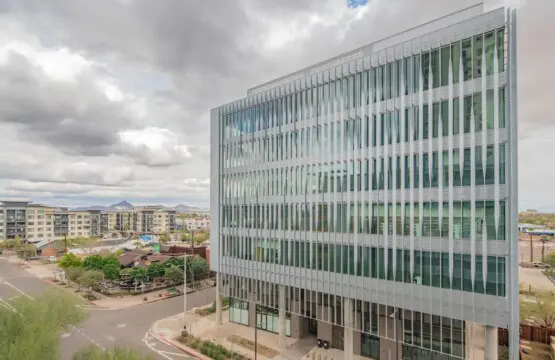 62190e9f cd64 4c b2I2S.jpg