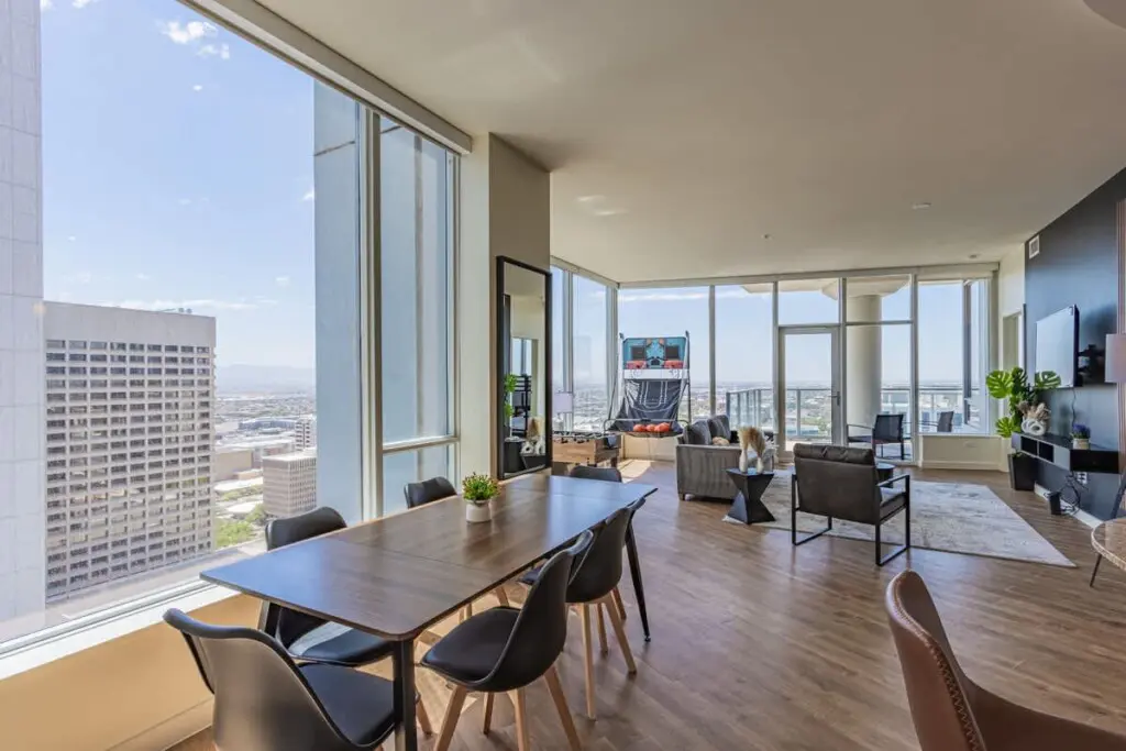 6489bdf3 31a1 4c VakqP.jpg