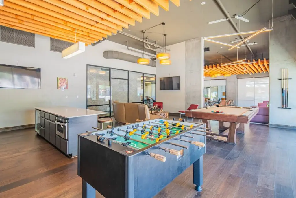 6565ee9a 44e6 47 fCJvG.jpg