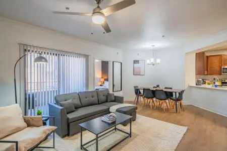 69270136 0018 4c.ITtC .jpg