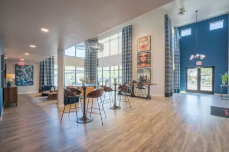 704e3532 7ed1 4d.rwtT .jpg