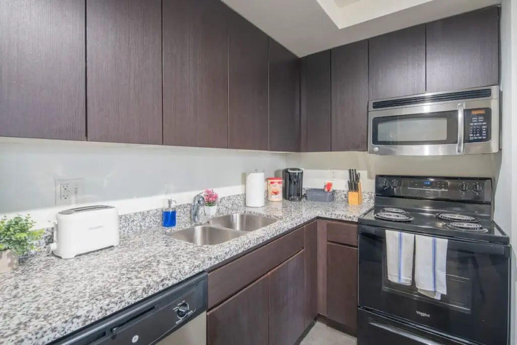 71b07d98 dcaf 47 mrBtX.jpg