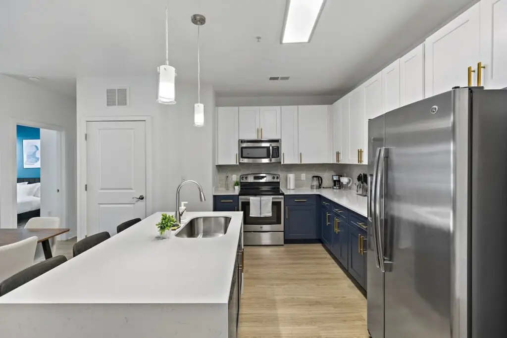 7390d8ee e297 4f juAPm.jpg