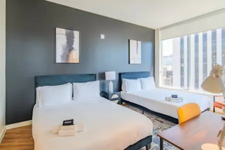 73d42d1f a518 43 cRN12.jpg