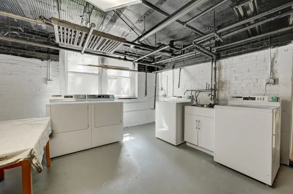 786ad8c0 5ec9 46 tg1ix.jpg