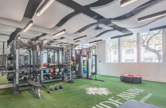 7dc3670e 7b98 40 v50pb.jpg